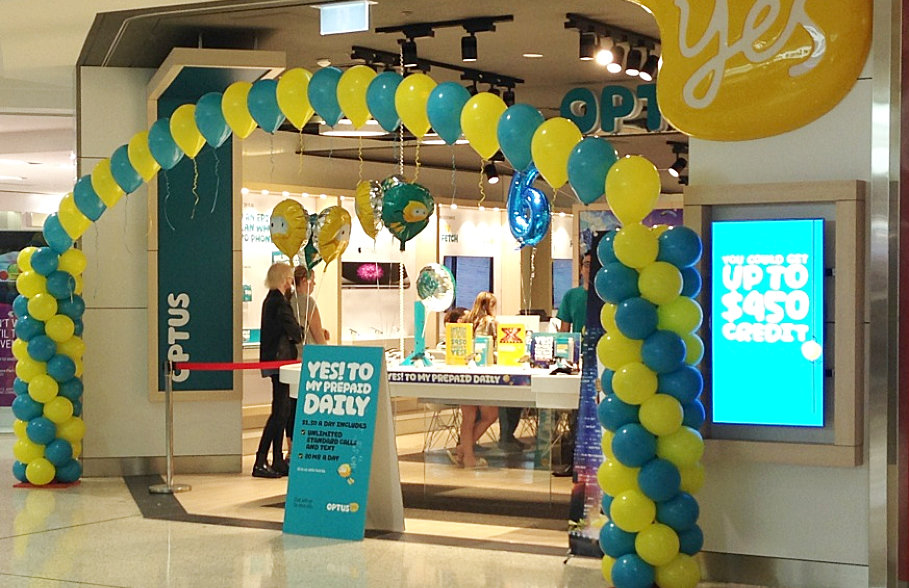 P26. Optus launches a new iPhone - balloons mark the occasion