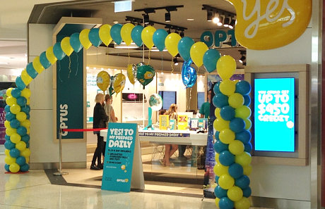 P26. Optus launches a new iPhone - balloons mark the occasion